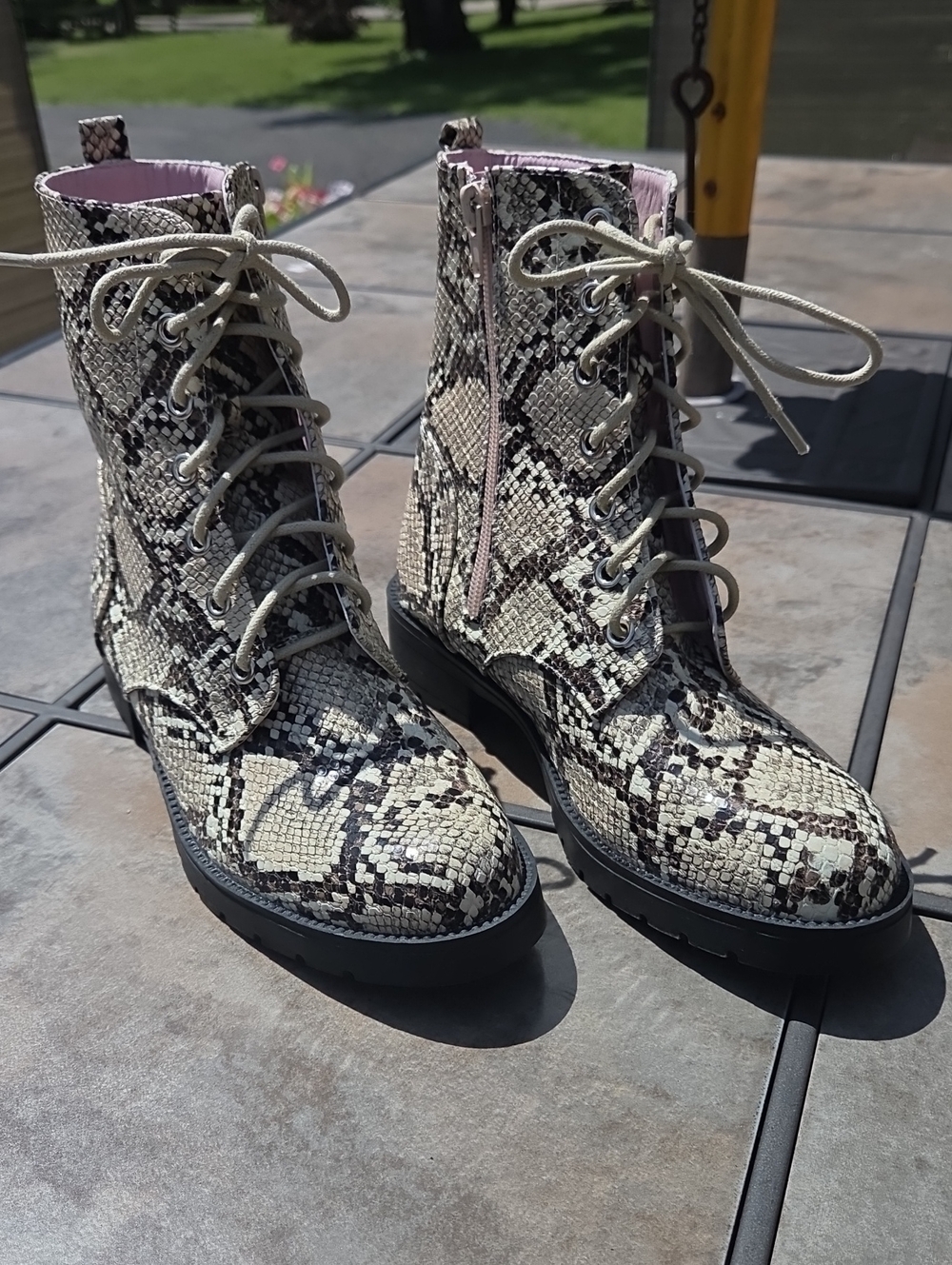 Women’s Snake-Print Lace-Up Combat Boots ☆ By Coconuts Sz 8 Cream/Black/Brown ☆